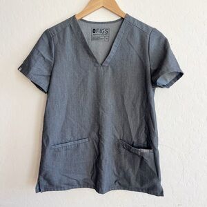 FIGS Casma Three-Pocket Scrub Top